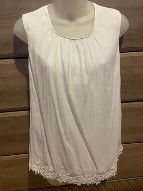 Coldwater Creek White Sleeveless Lace-Hem Sleeveless Top